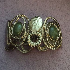 Gold n Green Bracelet!  EUC. NWOT. NEVER WORN❣️